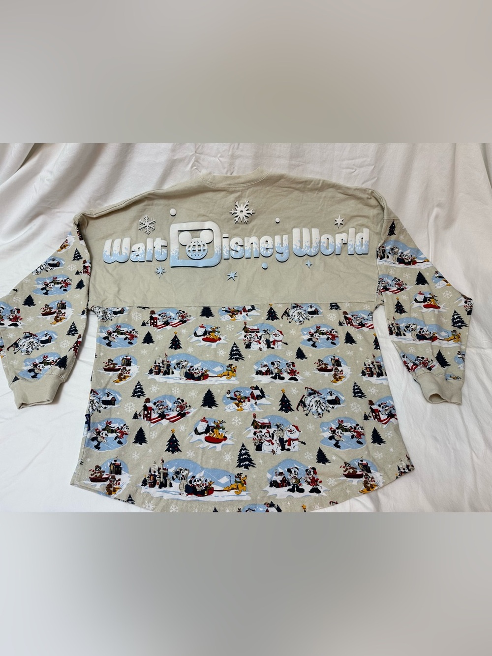 Disney WDW Holiday Limited Spirit Jersey “Snow much fun” 2021 Medium